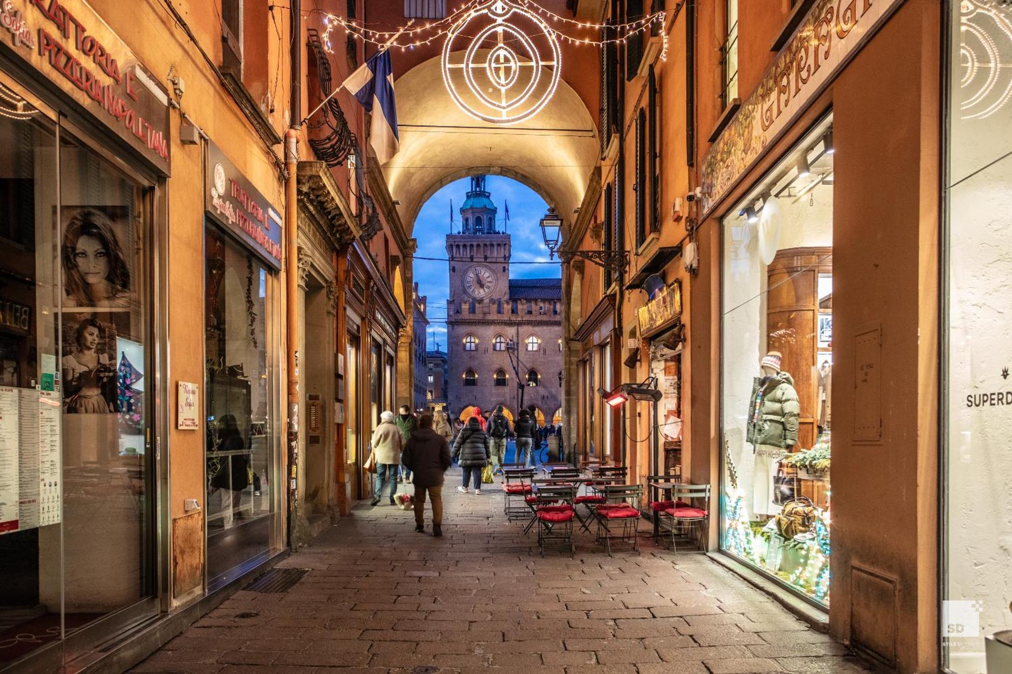 Urbanicooh Garisenda - Piazza Maggiore View Bologna Eksteriør bilde
