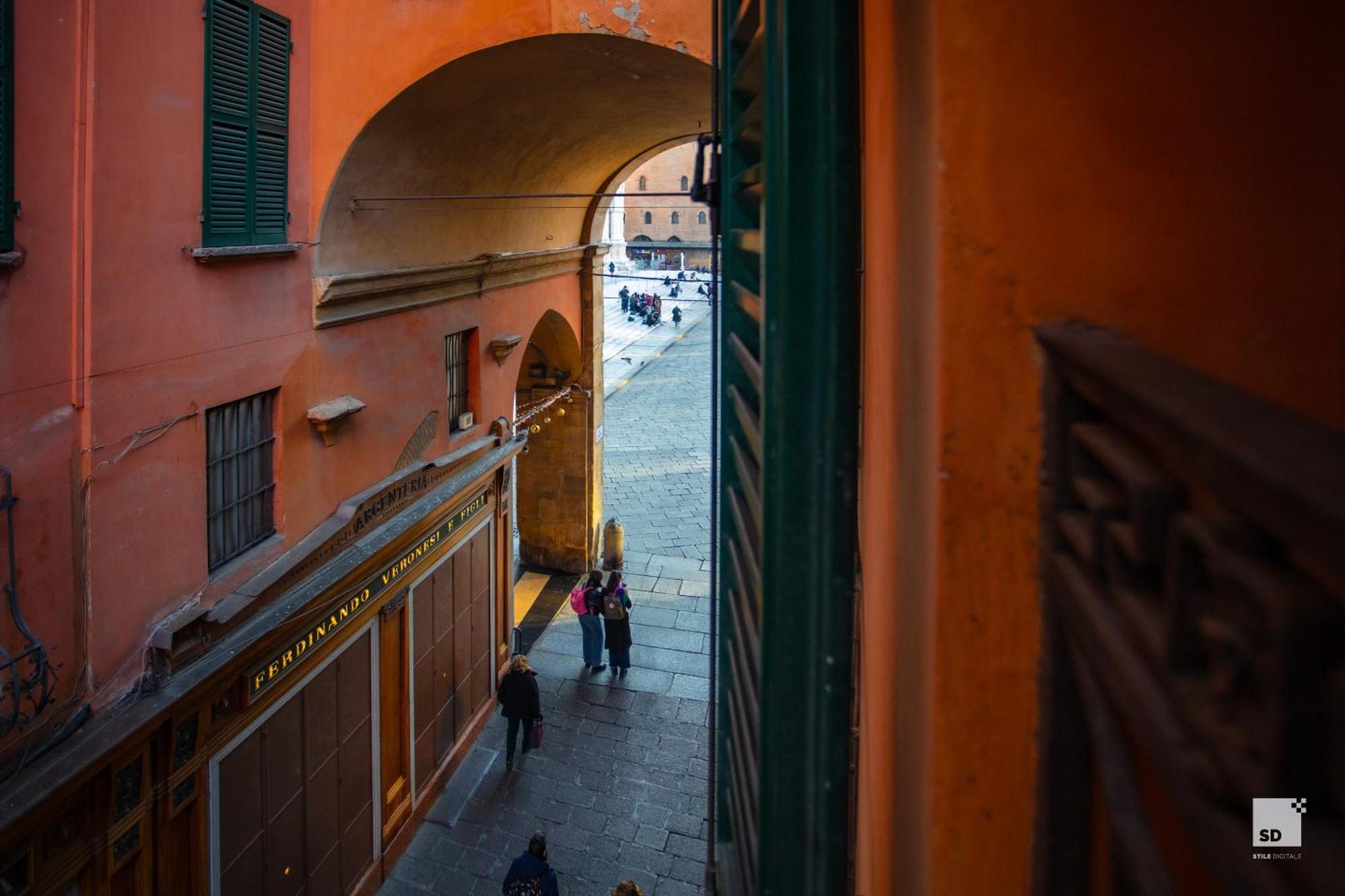 Urbanicooh Garisenda - Piazza Maggiore View Bologna Eksteriør bilde