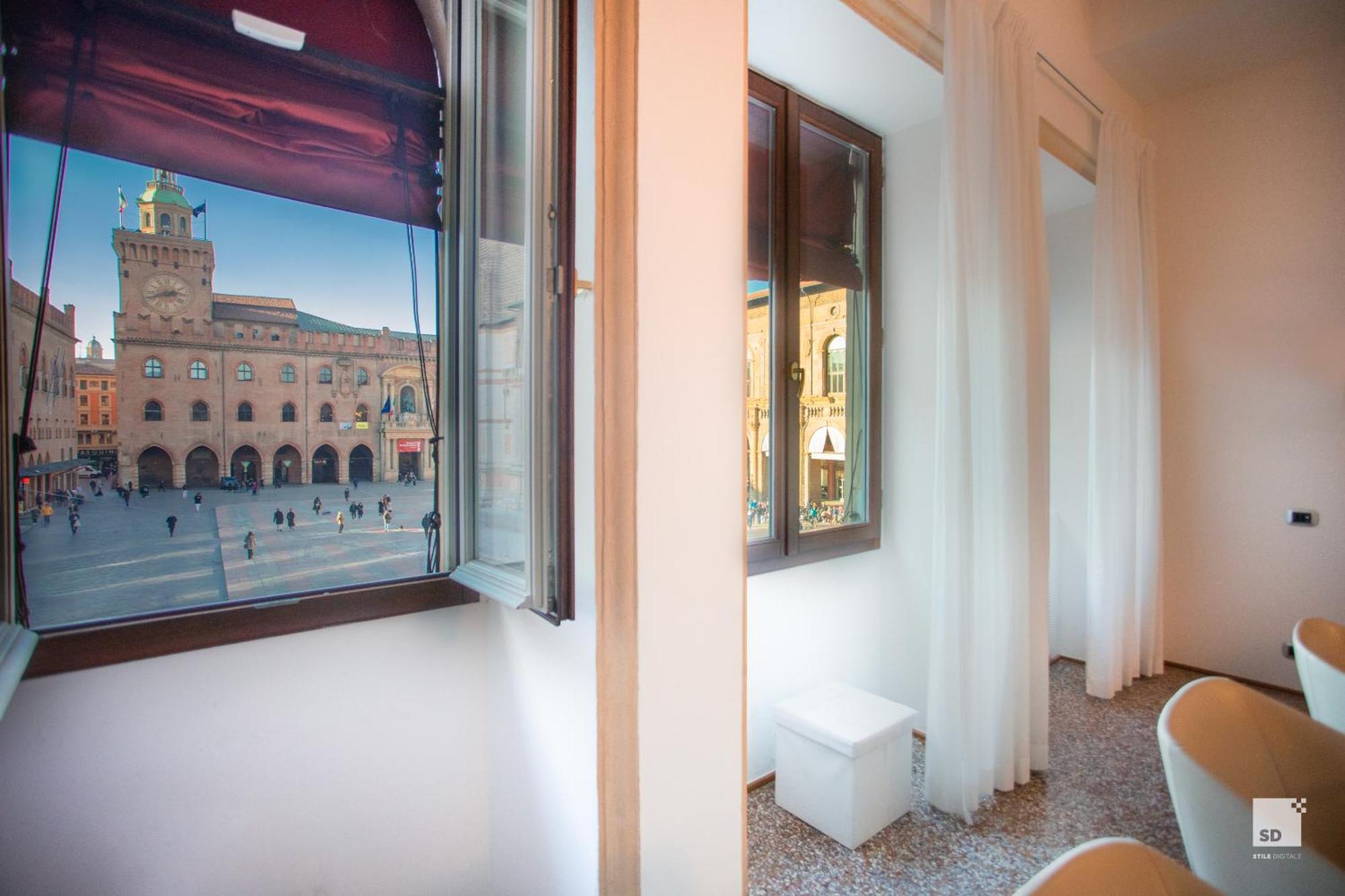 Urbanicooh Garisenda - Piazza Maggiore View Bologna Eksteriør bilde