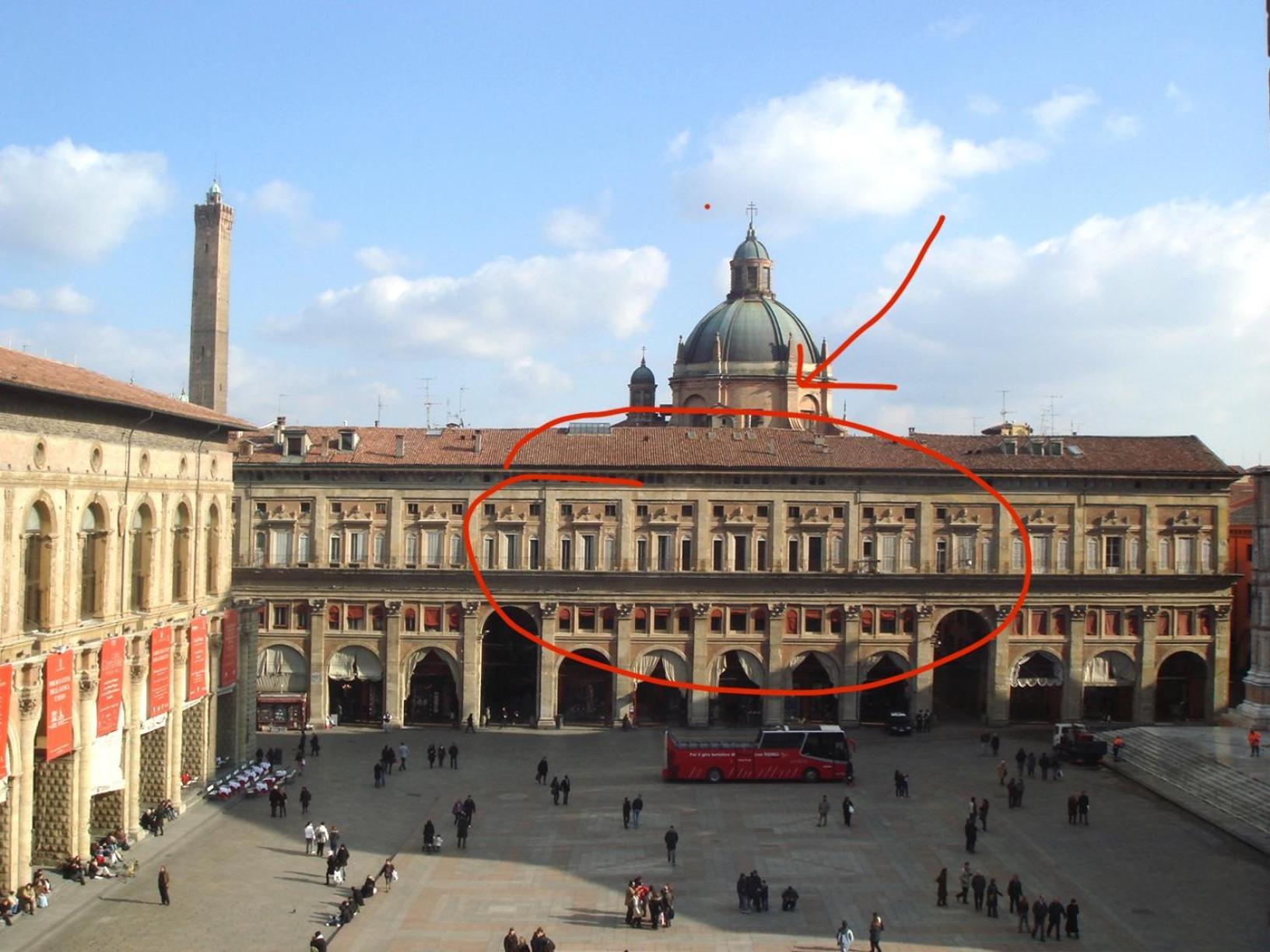 Urbanicooh Garisenda - Piazza Maggiore View Bologna Eksteriør bilde
